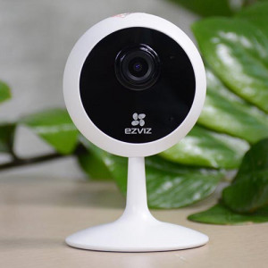 2Мп внутренняя Wi-Fi камера с ИК-подсветкой до 12м Ezviz CS-C1C(D0-1D2WFR) 2Мп внутренняя Wi-Fi камера с ИК-подсветкой до 12м Ezviz CS-C1C(D0-1D2WFR)